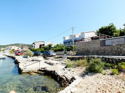 Ferienwohnung für 4 Personen in Vinišće 1/10