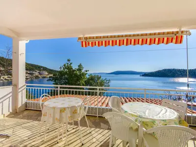 Ferienwohnung für 5 Personen (50 m²) in Vinišće 1/10