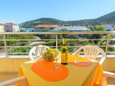 Ferienwohnung für 5 Personen (38 m²) in Vinišće 1/10