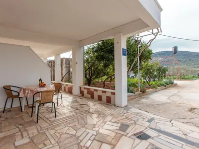 Ferienwohnung für 2 Personen (18 m²) in Vinišće 1/10