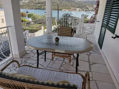 Ferienwohnung für 3 Personen (37 m²) in Vinišće 1/10