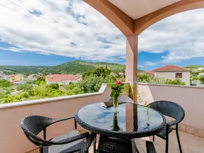 Ferienwohnung für 5 Personen (45 m²) in Vinišće 1/10