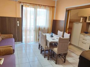 23770272-Ferienwohnung-6-Vinišće-300x225-5