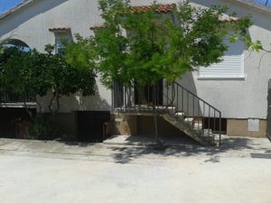 23943070-Ferienwohnung-5-Vinišće-300x225-2