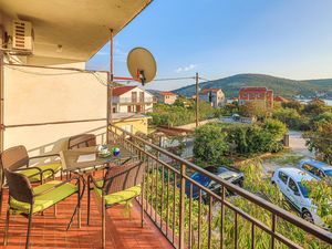 23739749-Ferienwohnung-6-Vinišće-300x225-3