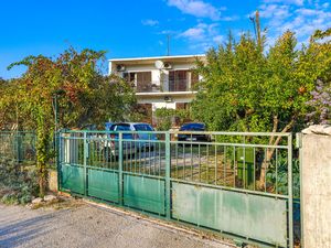 23739749-Ferienwohnung-6-Vinišće-300x225-5