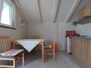 22063725-Ferienwohnung-3-Vinišće-300x225-4