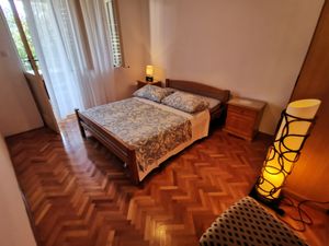 18321702-Ferienwohnung-4-Vinišće-300x225-5