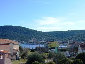 23941903-Ferienwohnung-3-Vinišće-300x225-1