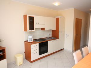 23928365-Ferienwohnung-5-Vinišće-300x225-5