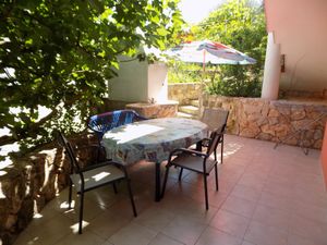 23932638-Ferienwohnung-4-Vinišće-300x225-0