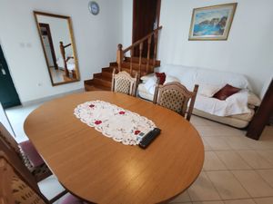 23933770-Ferienwohnung-3-Vinišće-300x225-3