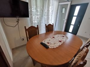 23933770-Ferienwohnung-3-Vinišće-300x225-4