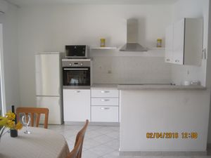 23933890-Ferienwohnung-4-Vinišće-300x225-3