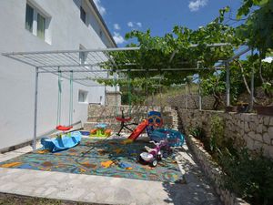 23773258-Ferienwohnung-5-Vinišće-300x225-2