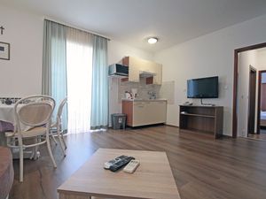 23928765-Ferienwohnung-4-Vinjerac-300x225-2