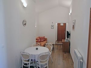 23928766-Ferienwohnung-4-Vinjerac-300x225-3