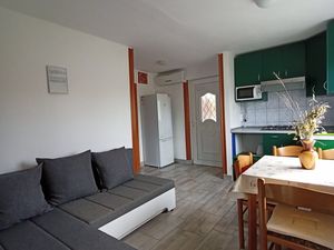 23931842-Ferienwohnung-5-Vinjerac-300x225-1