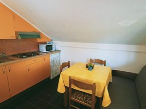 23931843-Ferienwohnung-3-Vinjerac-300x225-1