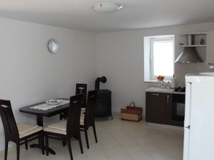 23932065-Ferienwohnung-4-Vinjerac-300x225-1