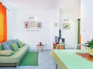 23697028-Ferienwohnung-4-Vinkuran-300x225-2