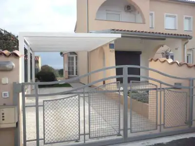 Ferienwohnung für 4 Personen (54 m²) in Vinkuran 1/10