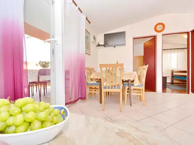 Ferienwohnung für 5 Personen (69 m²) in Vir 8/10