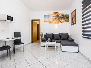 23057919-Ferienwohnung-4-Vir-300x225-4