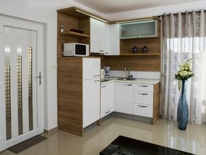 23438567-Ferienwohnung-4-Vir-300x225-4