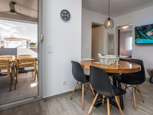 23374969-Ferienwohnung-6-Vir-300x225-2