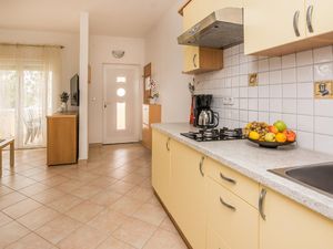 23349905-Ferienwohnung-4-Vir-300x225-5