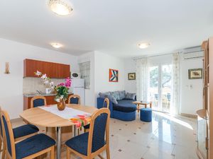 23058179-Ferienwohnung-6-Vir-300x225-3