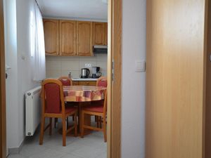 23058111-Ferienwohnung-4-Vir-300x225-5