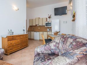 23434116-Ferienwohnung-4-Vir-300x225-2