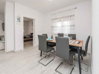 Ferienwohnung für 6 Personen (62 m²) in Vir 9/10