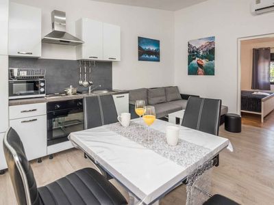 Ferienwohnung für 5 Personen (45 m²) in Vir 5/10