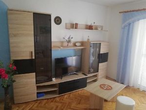 22093163-Ferienwohnung-4-Vir-300x225-5