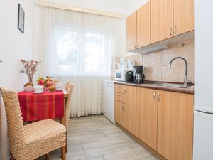 23723485-Ferienwohnung-12-Vir-300x225-2