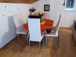 21666451-Ferienwohnung-7-Vir-300x225-5