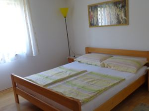 22075279-Ferienwohnung-5-Vir-300x225-2