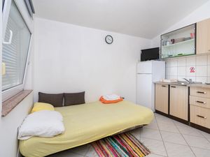 22344879-Ferienwohnung-3-Vir-300x225-1