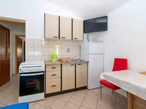 22345229-Ferienwohnung-3-Vir-300x225-4