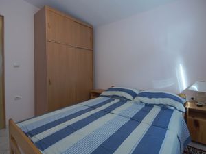 22353875-Ferienwohnung-5-Vir-300x225-4