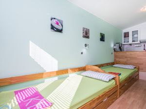 23335486-Ferienwohnung-2-Vir-300x225-2