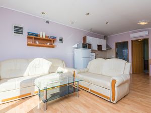 23335340-Ferienwohnung-4-Vir-300x225-1