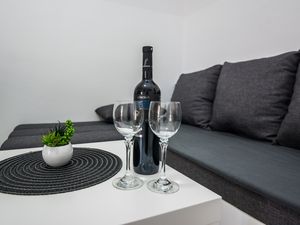 23335399-Ferienwohnung-4-Vir-300x225-2