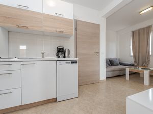 23335095-Ferienwohnung-4-Vir-300x225-5