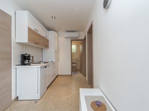 23335252-Ferienwohnung-4-Vir-300x225-4