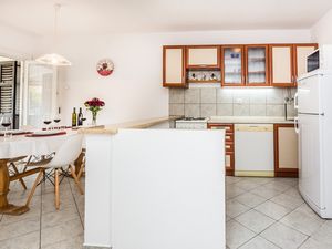 23335493-Ferienwohnung-6-Vir-300x225-5