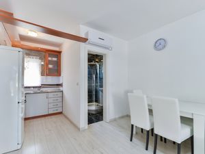 23335283-Ferienwohnung-6-Vir-300x225-5